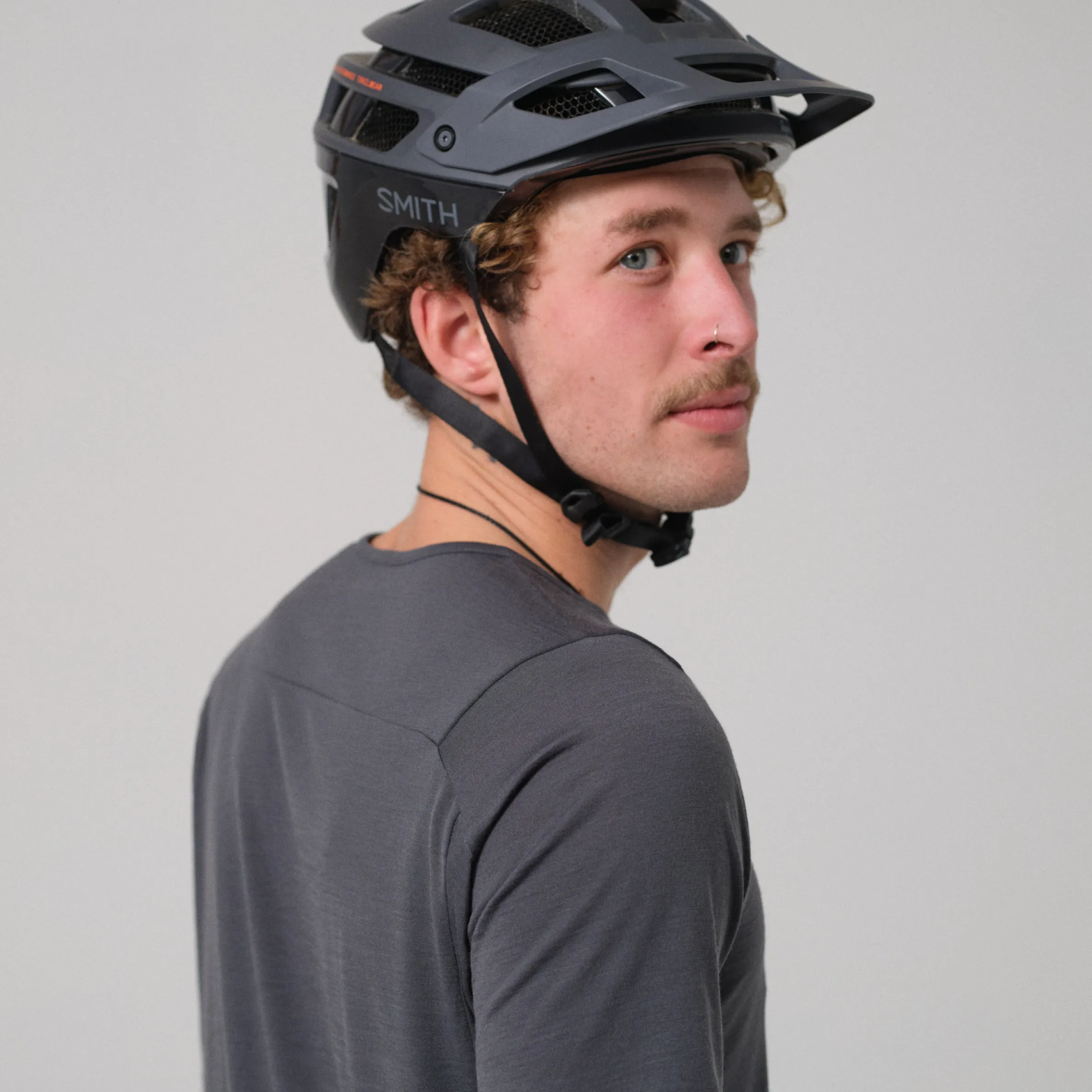 Rapha T-shirts & Tops|Men's Trail Merino Short Sleeve T-shirt DarkGrey/Black